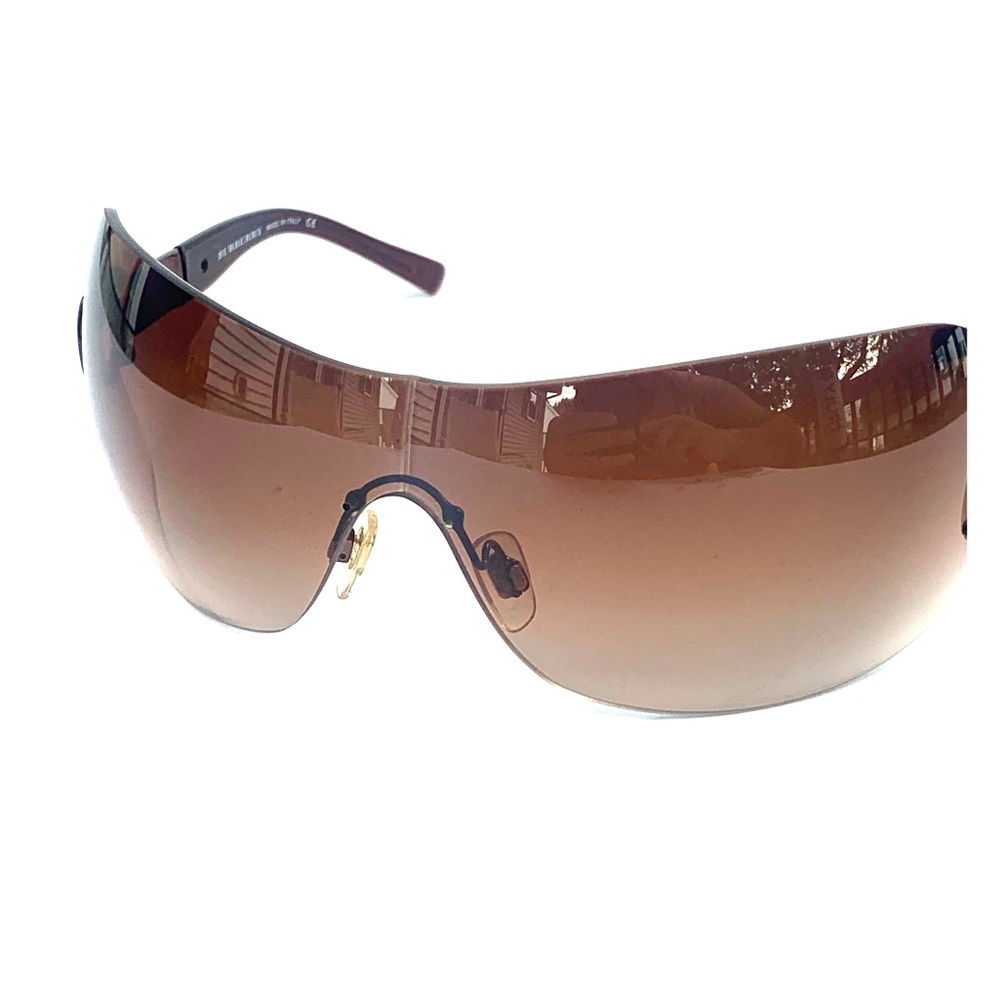 Burberry sunglasses new